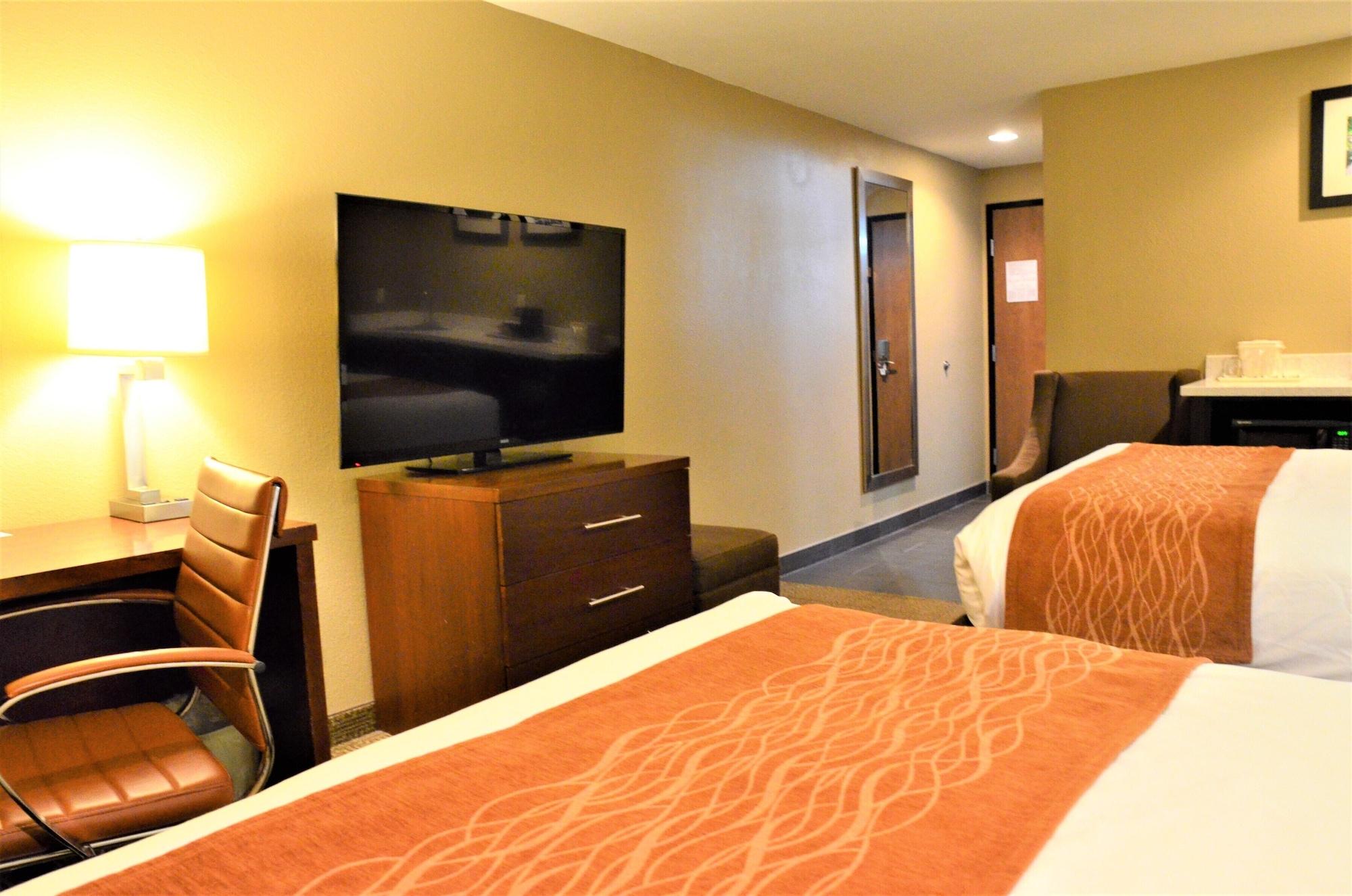 Comfort Inn & Suites Beaverton - Portland West Extérieur photo