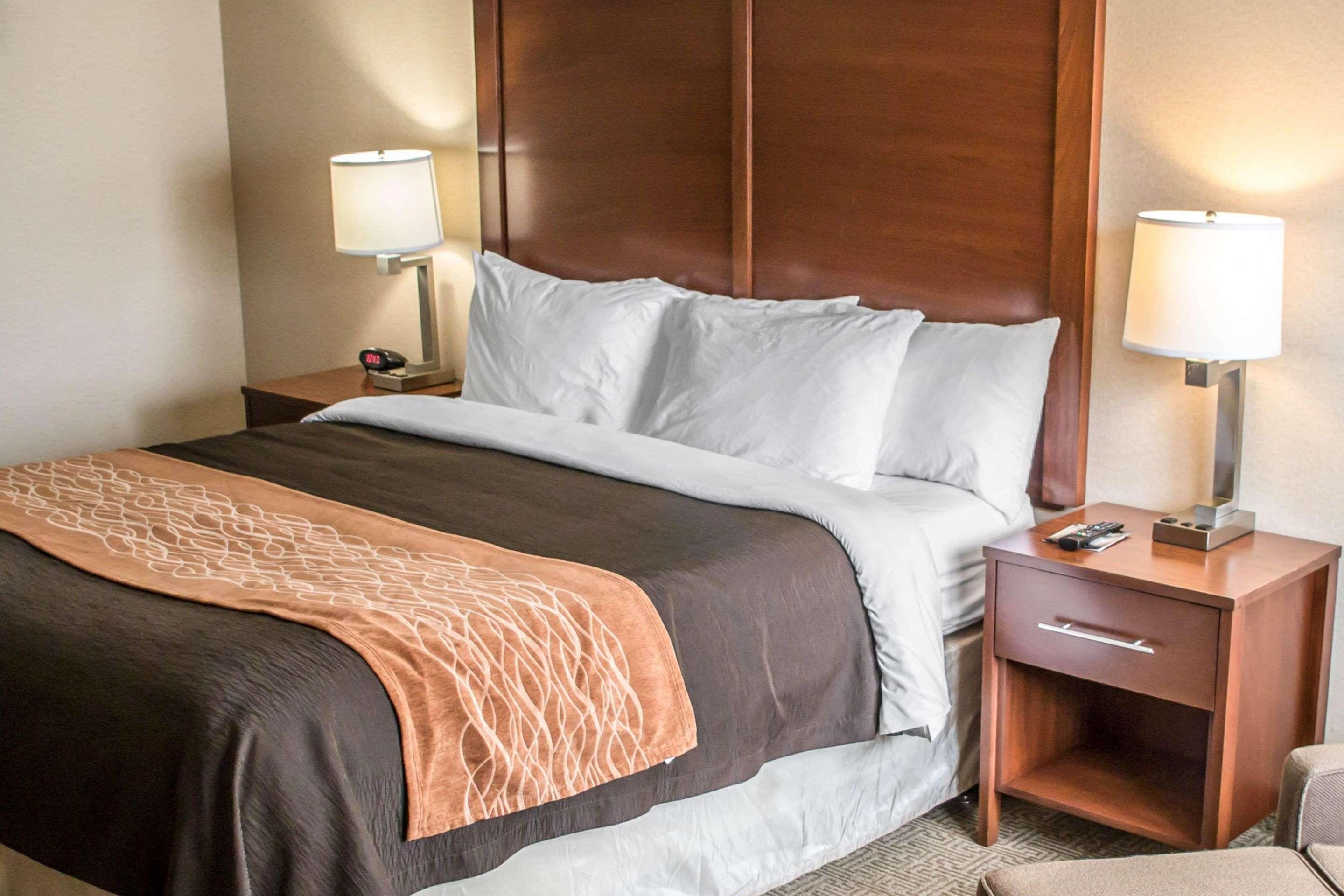 Comfort Inn & Suites Beaverton - Portland West Extérieur photo