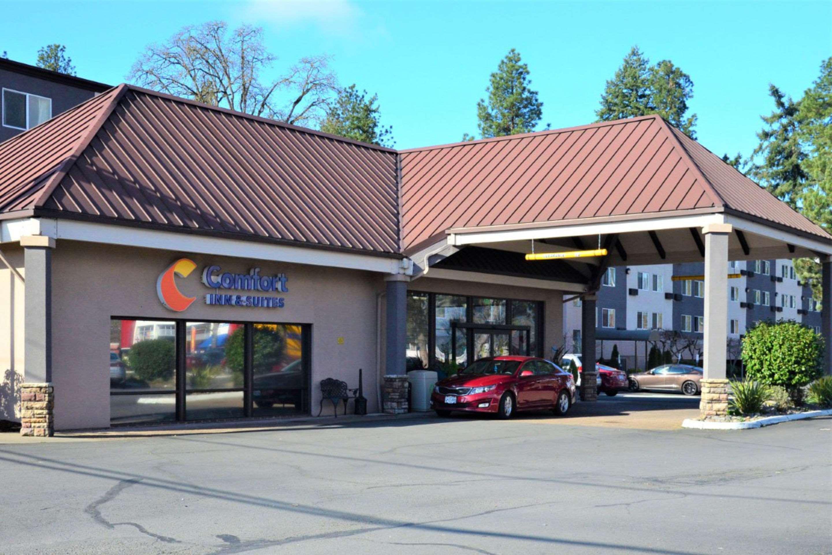 Comfort Inn & Suites Beaverton - Portland West Extérieur photo