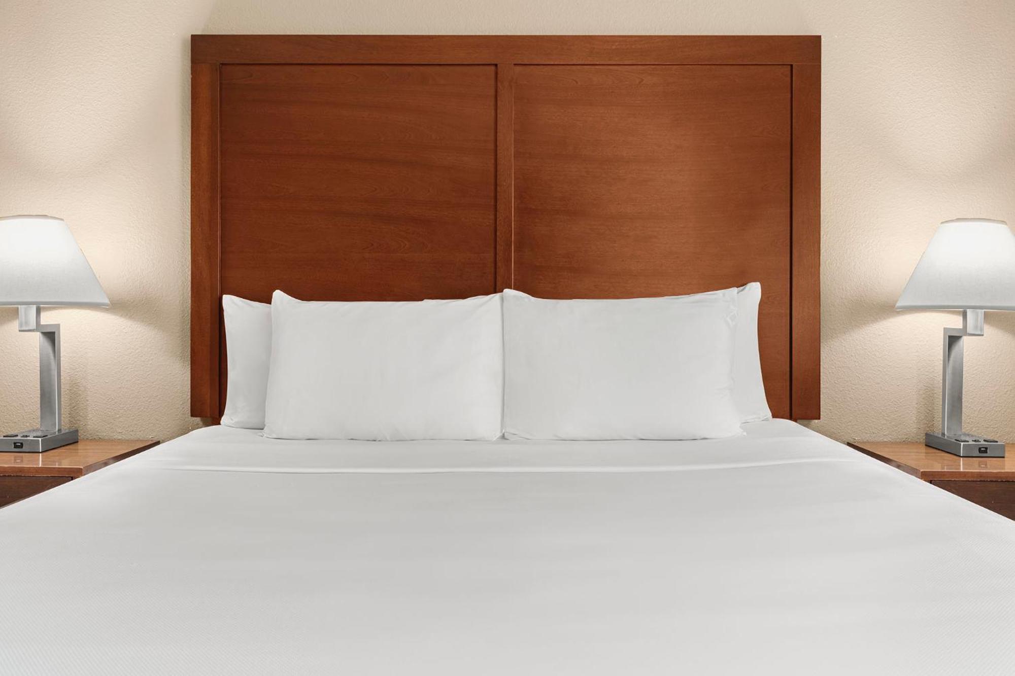Comfort Inn & Suites Beaverton - Portland West Extérieur photo