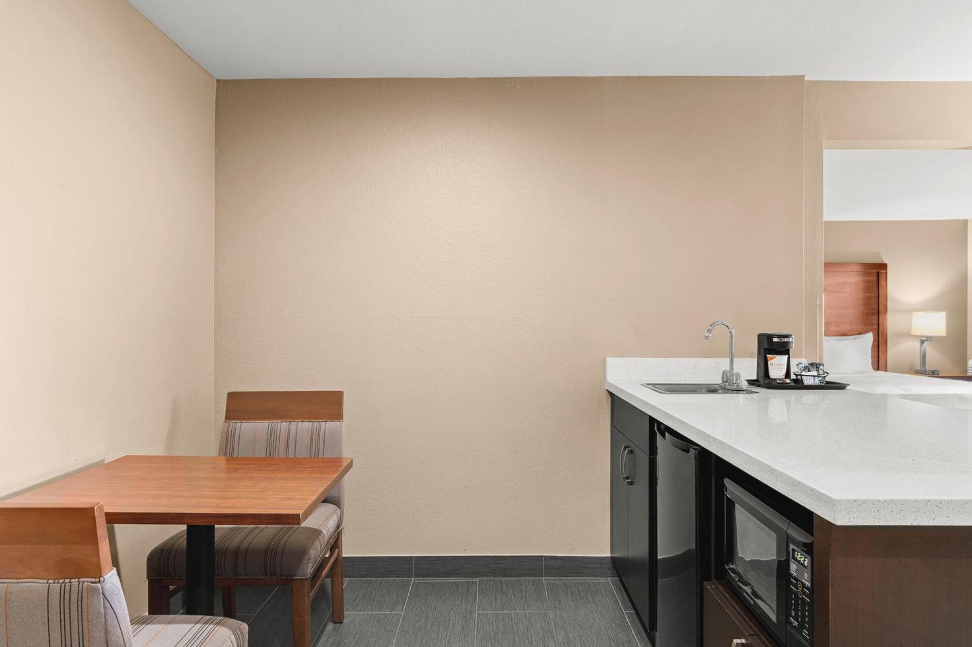 Comfort Inn & Suites Beaverton - Portland West Extérieur photo