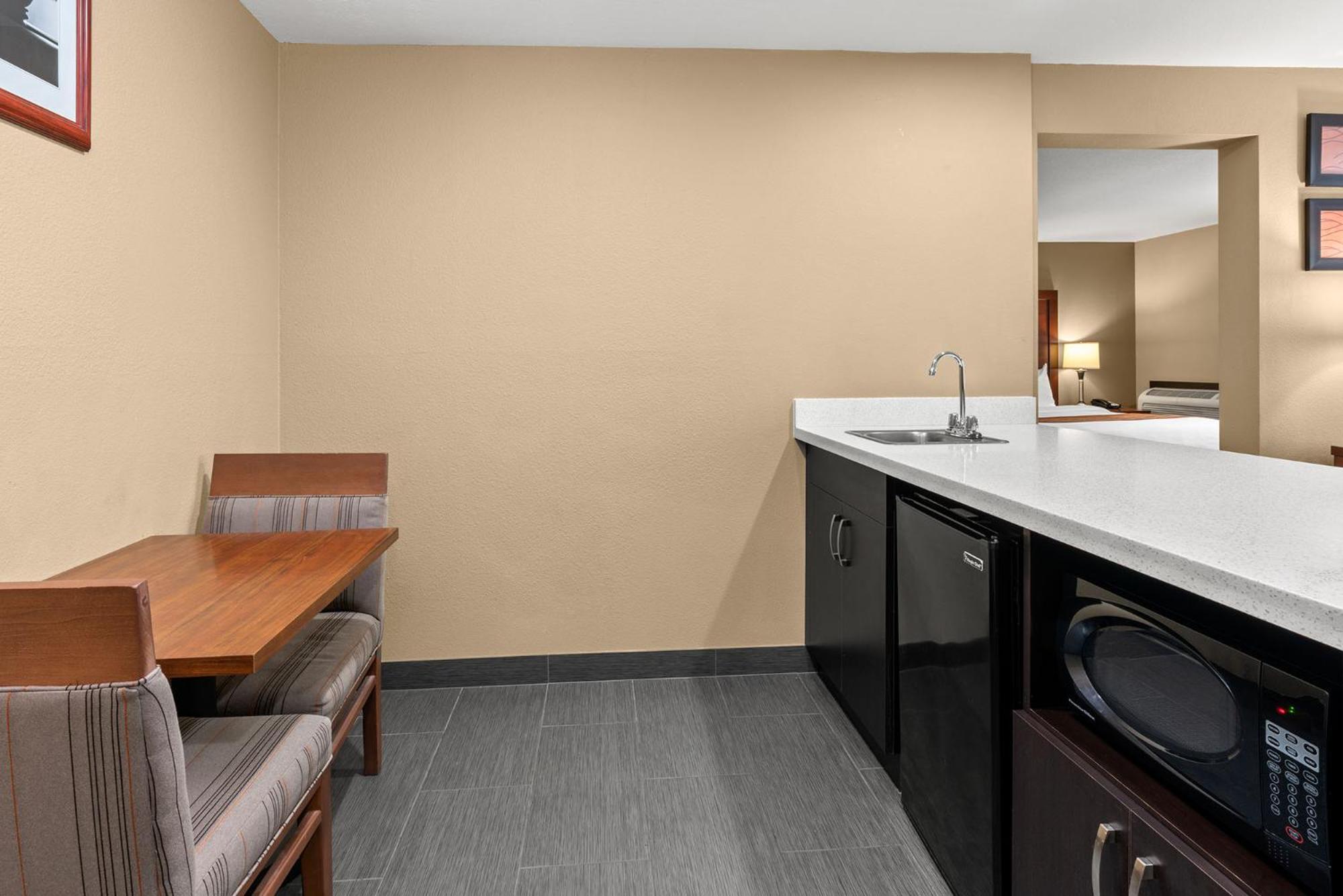 Comfort Inn & Suites Beaverton - Portland West Chambre photo